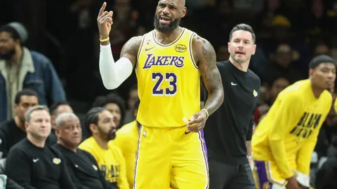 王秋明谈：球队换阵型与人员调整，磨合期需关注